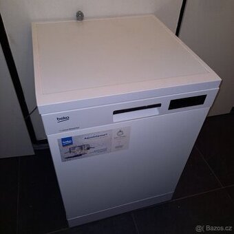 Volně stojící myčka BEKO invertor 60cm