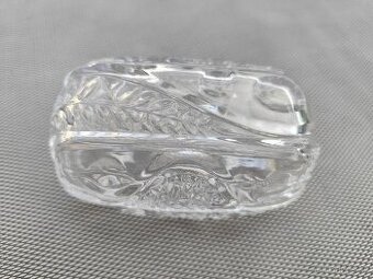 SKLENĚNÁ BROUŠENÁ DÓZA NA ŠPERKY