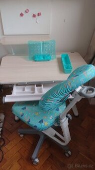 Rostoucí stůl a židle