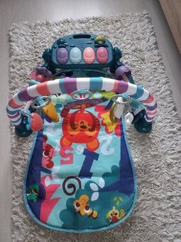 Hraci deka s hrazdickou pro miminko