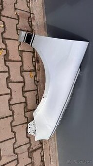 Přední pravý blatník vw eos