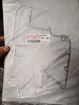 Yamaha XV1900 Midnight Star original tesneni motoru