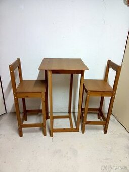 Prodám hezký barový stůl + 2 barové židle