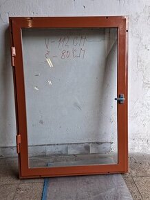 ocelové dvířka
