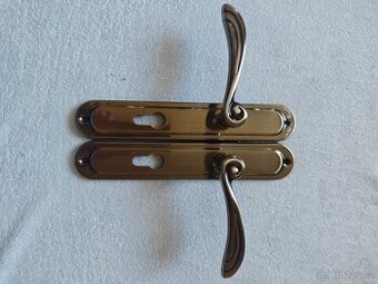 Dveřní klika-vložka 72