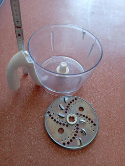 hlavní pracovní nádoba a struhadlo pro kuchyňský robot 299kč