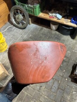 Jawa pionýr nádrž