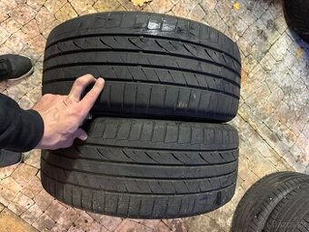 Dvě letní pneu 235/45/18 Dunlop