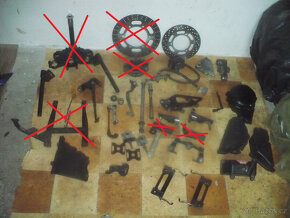 Kawasaki GPZ 500 r. 95  díly