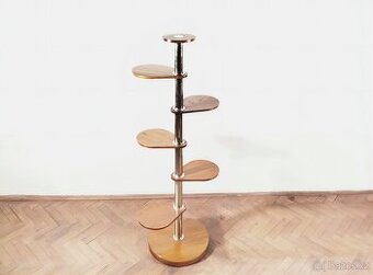 stojan na květy funkcionalismus