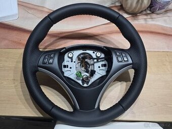 VOLANT BMW E90 E91 E92 E93 E87 E82 E84 sport