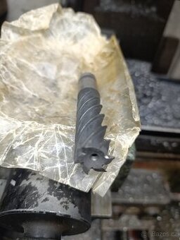 Koupím válcové frézy 20x63, šestibřit