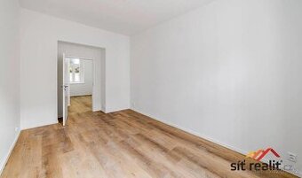 Pronájem bytu 1+1, 35m2, P5  Košíře, MHD, služby i zeleň