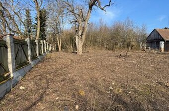Prodej stavebního pozemku 910m2