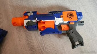 Nerf Elite N-strike automatická zbraň