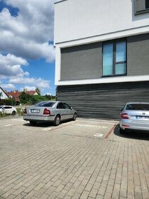 Prodej /pronájem parkovacího stání -  Brno Sadová (Kocianka) - 1