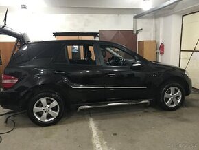 Prodám Mercedes Ml420 W164 V8 z roku 2007,pěkný stav,DPH