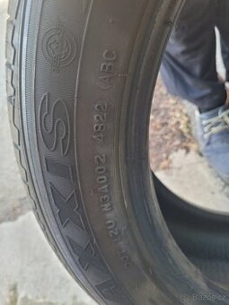 Letní 235/50 R18