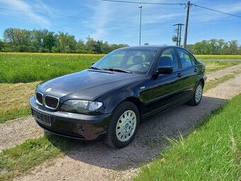 Benzínové BMW 318i ... 153042km