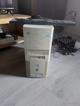 pc intel celeron. RETRO
