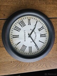 Vintage hodiny