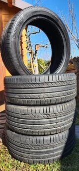 Continental 235/45 R20 100 V