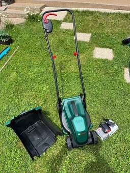 Aku sekačka BOSCH EasyMower 18V-32-200