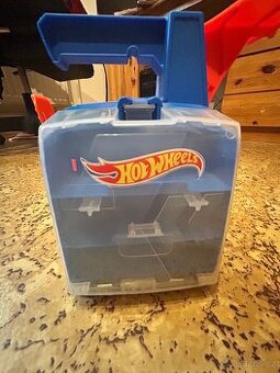 Hot wheels přenosná garáž