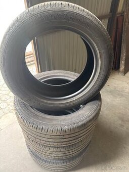 Sada pneu 235/55R18 100v