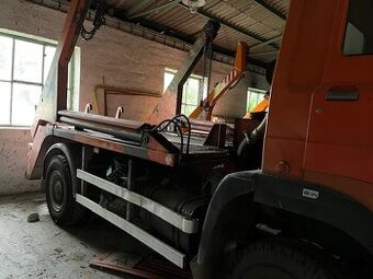 prodám liaz 150 ramenový nosič kontejneru