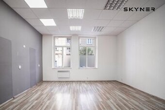 Pronájem obchodního prostoru 43 m², Ústí nad Labem-centrum - 1