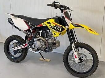 Závodní pitbike YCF 190 MX