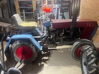 Malotraktor, domaděl, traktůrek