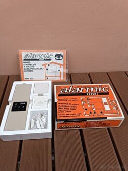 Retro kompletní zabezpečovací zařízení Alarmic.