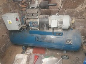 Kompresor Orlík PKS 35 - 5,5kW - 300litrů