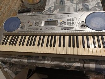 Prodám klávesy Yamaha PSR -275