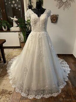 Svatební šaty, víc druhů