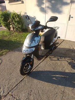 Skútr 50ccm 4t
