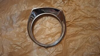 ČZ rámeček předního světla