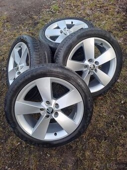 Alu kola 5x112 originál Škoda 225/45 R17