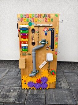 Activity board pro děti