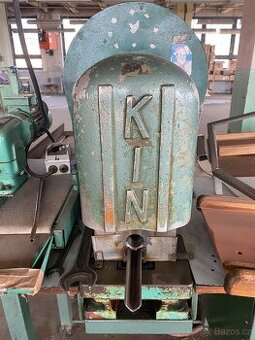 KOMPLETNÍ MONTÁŽNÍ LINKA , LIS KIN , PŘÍPRAVKY, PR. STOLY