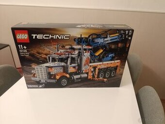 LEGO Technic Heavy-duty Tow Truck 42128-1
