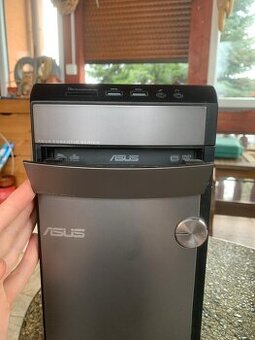Stolní PC ASUS – Intel i5 / 8GB RAM / GT640 4GB