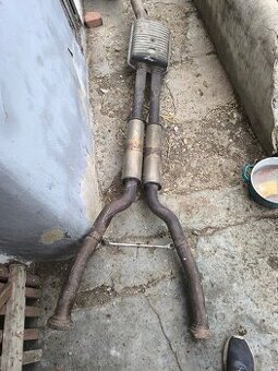 výfuk BMW 760i e65, pěkný, viz foto