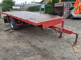 vlek za nákladní auto