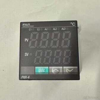 FUJI PXR-4 PID regulátor