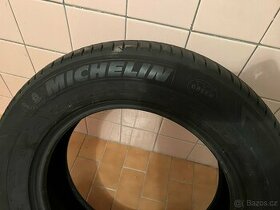 Michelin 215/65 r17 99V