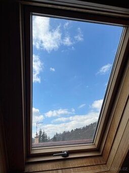 Střešní okno ROTO 74x118 Rezervace