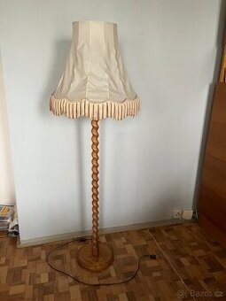 Stojací lampa za odvoz
